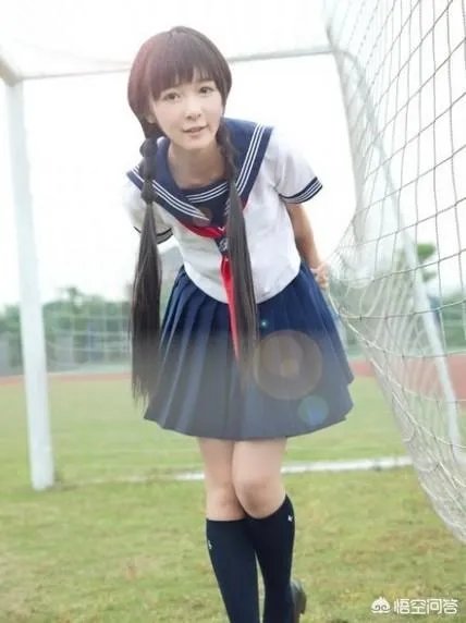 哪个女明星穿校服最好看？