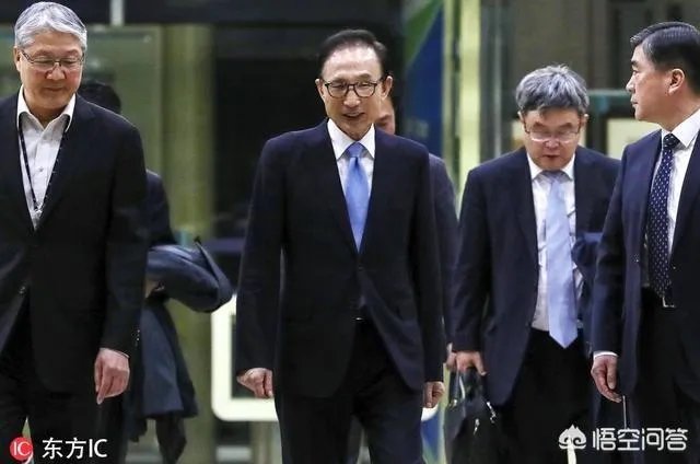 韩检方近日的举动，表达朴槿惠给李明博“腾地”的意思吗？