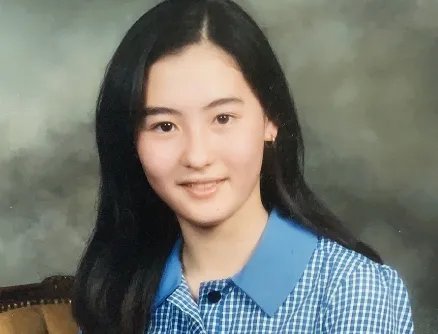 张柏芝传出好消息,谢霆锋亲自为她点赞,网友吐槽王菲是透明人吗!咋回事?