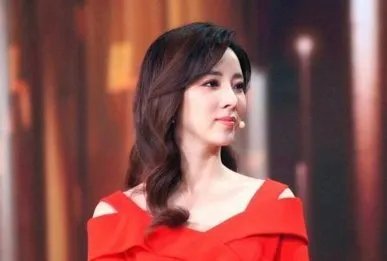 被“嫁”60岁老头后，李思思落泪数次，为什么？