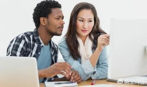 为什么夫妻两个不能在同一家公司上班？