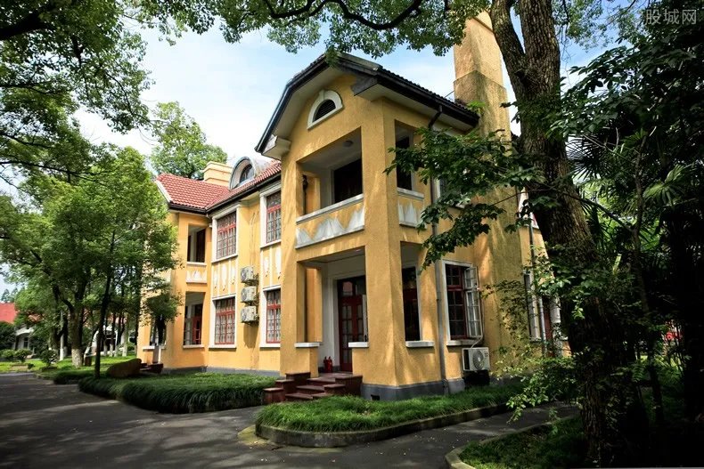 牡丹江曹波的背景简历 曹波父子与舅舅资料揭秘