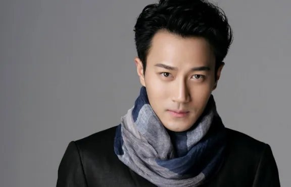 刘恺威父亲是TVB知名演员，他的父亲在香港演艺圈地位如何？