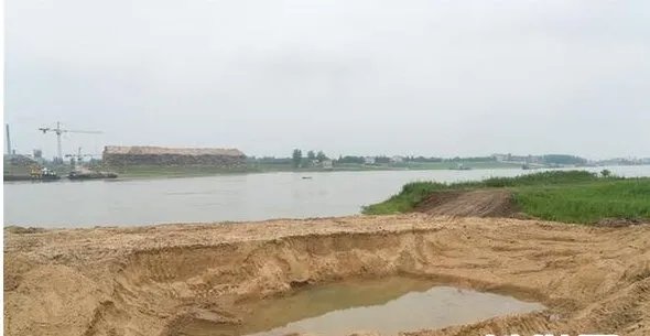 洞庭湖现私家湖泊是真的吗?