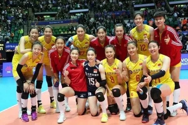 丁霞是凭借什么入围国际排联百大球星的?