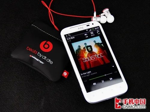 4.7寸Beats音效影音强机 HTC灵感XL评测