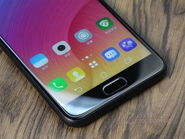 华硕 手机 电神4 黑色 标配运行流畅 京东牧申手机旗舰店1299元销售中