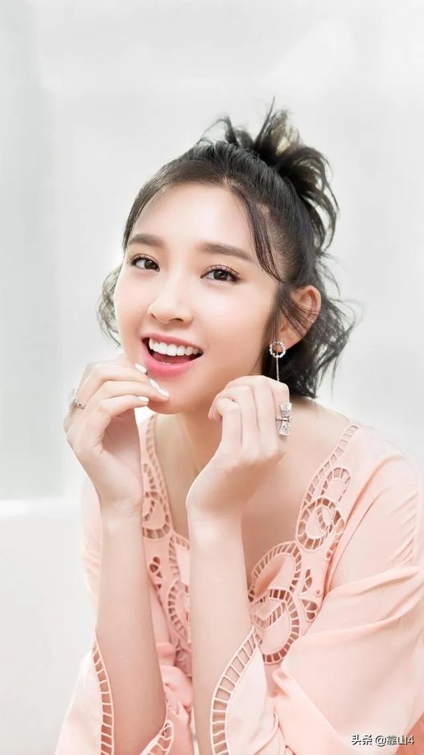 五十二岁大妈功夫了得视频播放