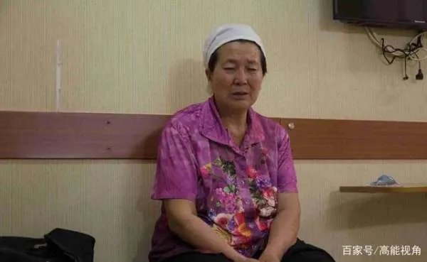 生日奶奶做了一碗长寿面,他却坚持要喂奶奶,没钱吃饭的一家怎么面对血癌?