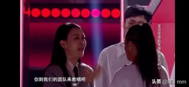 如何看待《中国好声音》金曲奖歌手纪晓君，无导师转身惨遭淘汰？