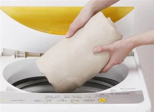 专业的清洗窗帘公司有哪些 窗帘清洗怎么收费标准