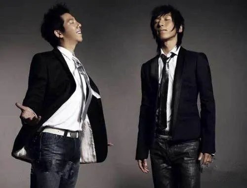 羽泉录制现场翻脸真相原因揭秘  抡椅子打架传积怨已久