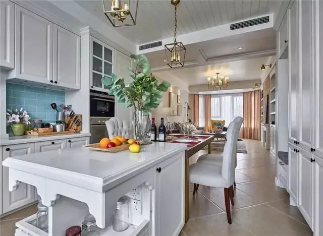 102㎡现代轻奢欧美风,弧形窗的设计,非常典雅大气!真让人羡慕