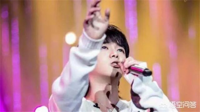 《歌手》2018第十期，华晨宇唱的《假行僧》吓着你了吗？