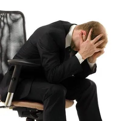 小便时肛门出血是什么原因