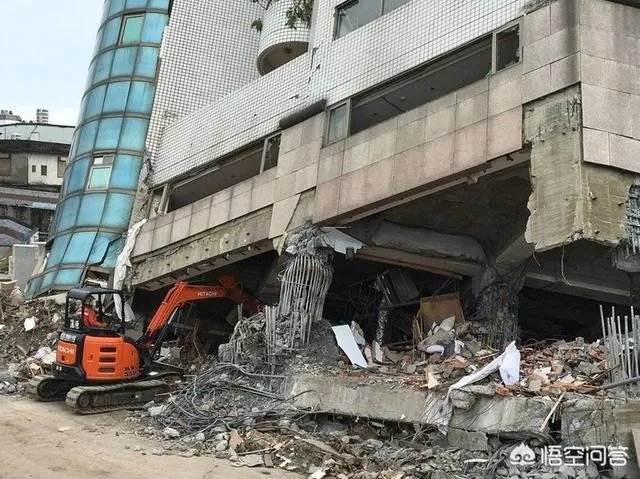 台湾的云翠大楼在地震中只是倾斜，那么这是意味着云翠大楼的防震系统做得好吗？