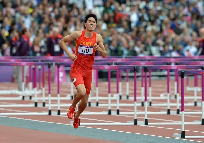 如今傅园慧预赛出局被骂,和当初刘翔因伤退赛被骂如出一辙,舆论对运动员的职业生涯有多大的影响?