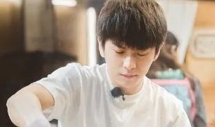 快男武艺和哪些人的关系最好？