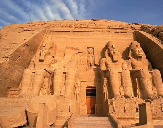 埃及金字塔简介 三大金字塔分别在什么地方