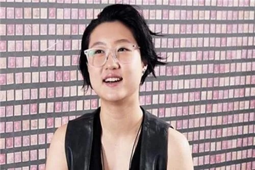 吴绮莉曾经是美艳动人的亚洲小姐冠军，为何会沦落为今天？