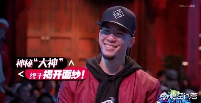 在《这就是街舞》里面，黄景行和何展成谁更强？