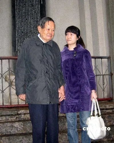 杨振宁遗产辟谣