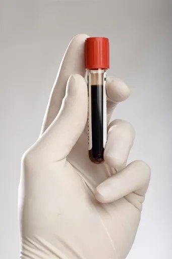 雅诗兰黛纯色晶亮持久唇膏