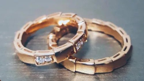 结婚一般买什么戒指 婚戒一对一般多少钱