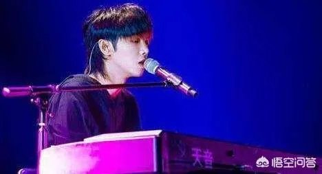 《歌手》2018第十期，华晨宇唱的《假行僧》吓着你了吗？