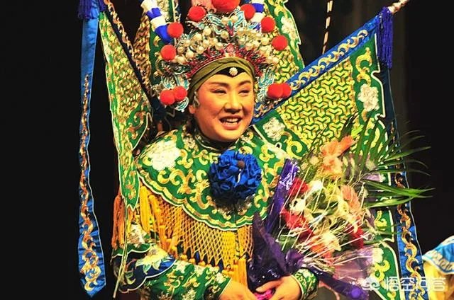 袁慧琴被叫做最美老旦,她的表演到底怎么样?