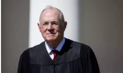 美国现任最高法院大法官是哪九位,他们的立场派别是什么?