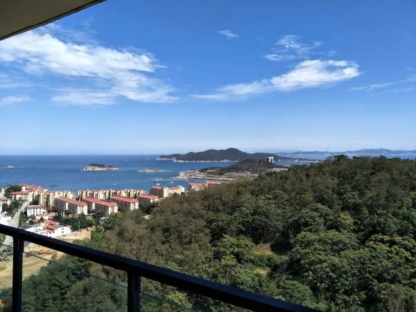 我想在威海买海景房,哪家好一些?