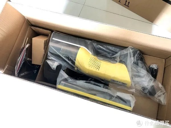无线吸尘器入门好选择 500块买个德国的吸尘器的优缺点 KARCHER