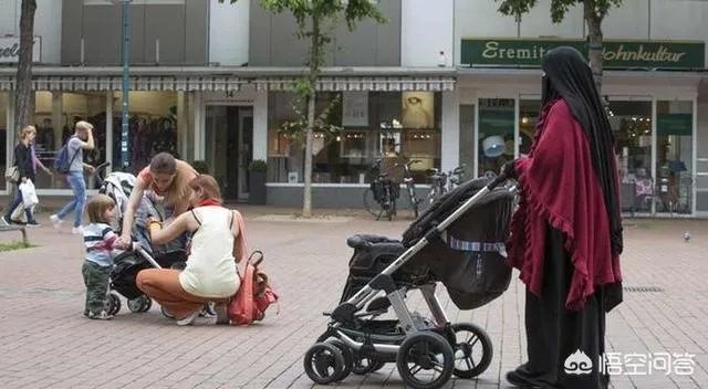 犹太教堂枪击案震惊世界，德国社会反犹风为何越刮越大？