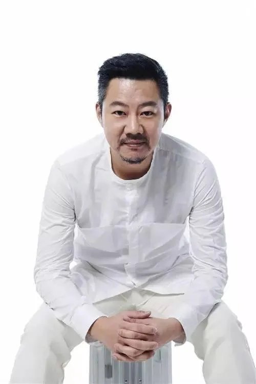 只有极简风才能hold住的豪品别墅,既美又有品!