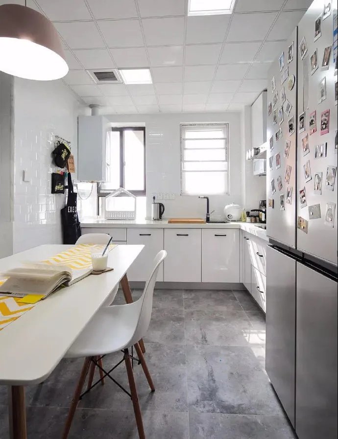 103㎡简约风格三居室装修，用大白墙也能装出好看的新家