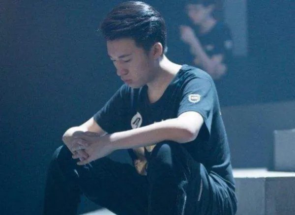 rng战队百度百科中的李元浩有什么事迹？