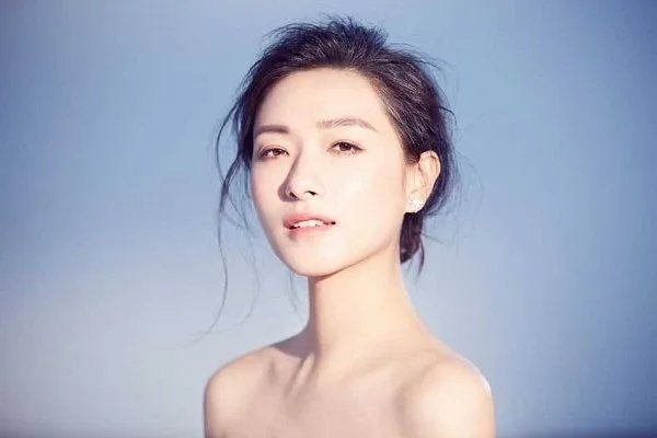 万茜经纪人发长文回应争议，从《浪姐》爆火到如今翻车，她都经历了什么？