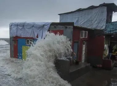中央气象台发布台风红色预警，哪些地区需要做好防范？