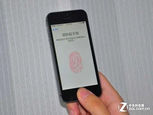 土豪金难抢 苹果iPhone 5S银色热销