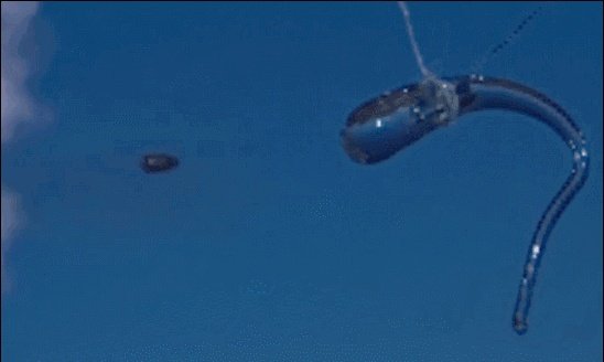 子弹都打不碎的“鲁珀特之泪”为何一捏尾部就碎了?