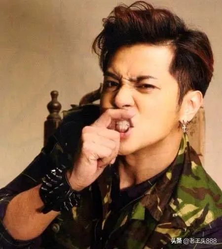 在专业的舞蹈圈子里，罗志祥的舞蹈是什么水平？