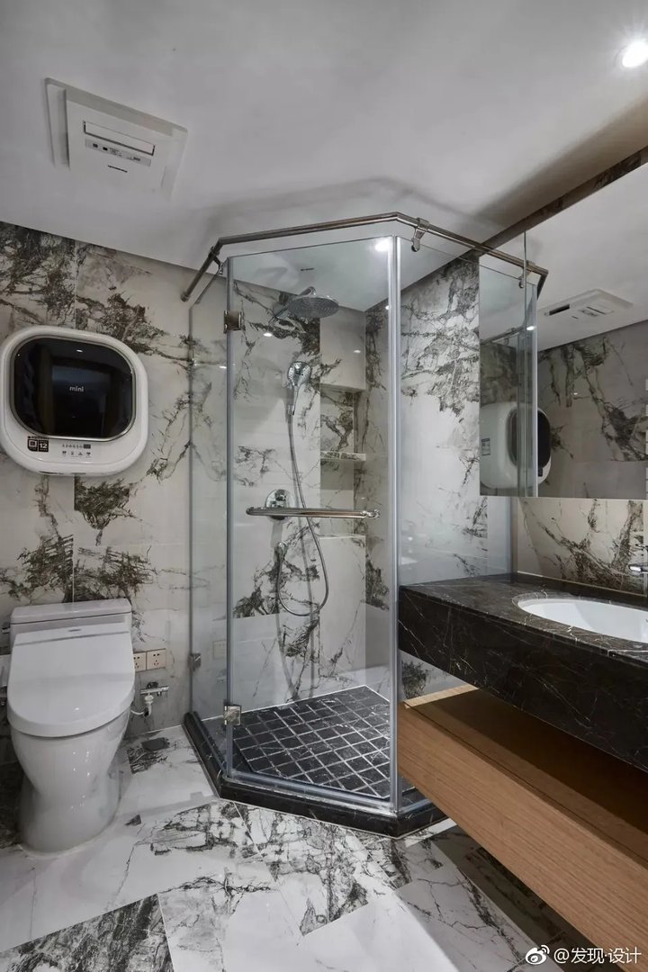 “自然”与“华丽”的和谐共存，在这个空间碰撞出了一种精致的美...