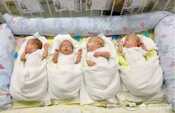 深圳一妈妈生下四胞胎，院方：出生概率百万分之一, 你怎么看？