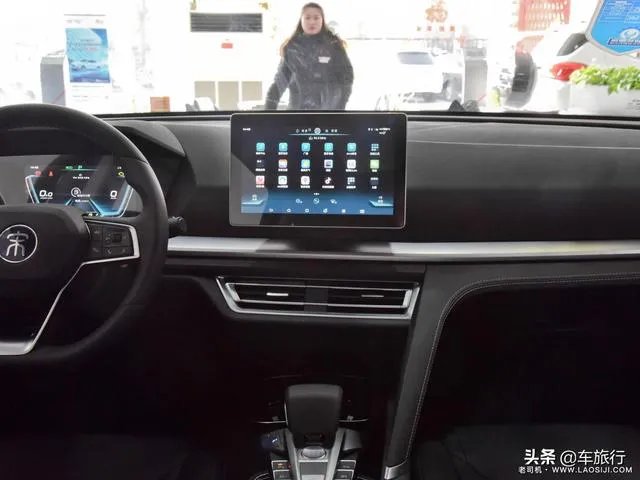 10万买什么车，内饰要好看？