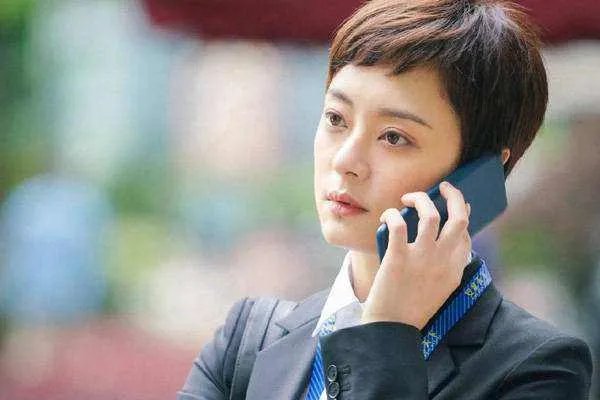 “你应该叫姐姐”，明星被叫阿姨都是什么反应？