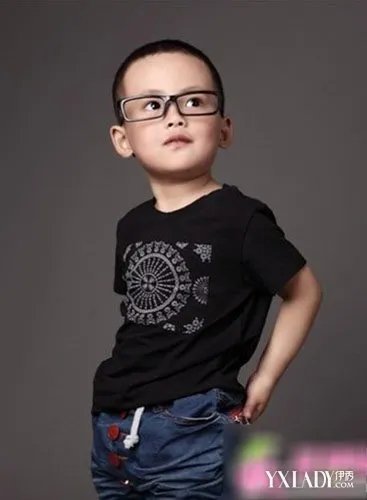 男孩新流行发型男孩新可爱发型图片