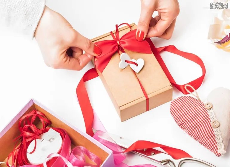 2018七夕情人节是哪天 七夕该送什么礼物给女友