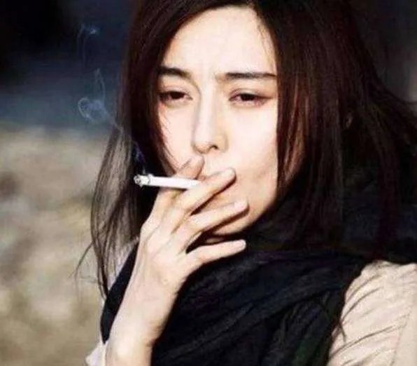 范冰冰终于还清9亿债务，她背后的男人是谁？