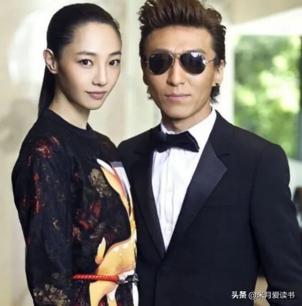 陈羽凡与小18岁女友秀恩爱被批辣眼睛，女友颜值高比前妻漂亮？